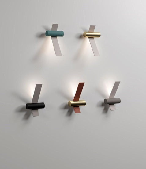 VEGA CROSS WALL LIGHT