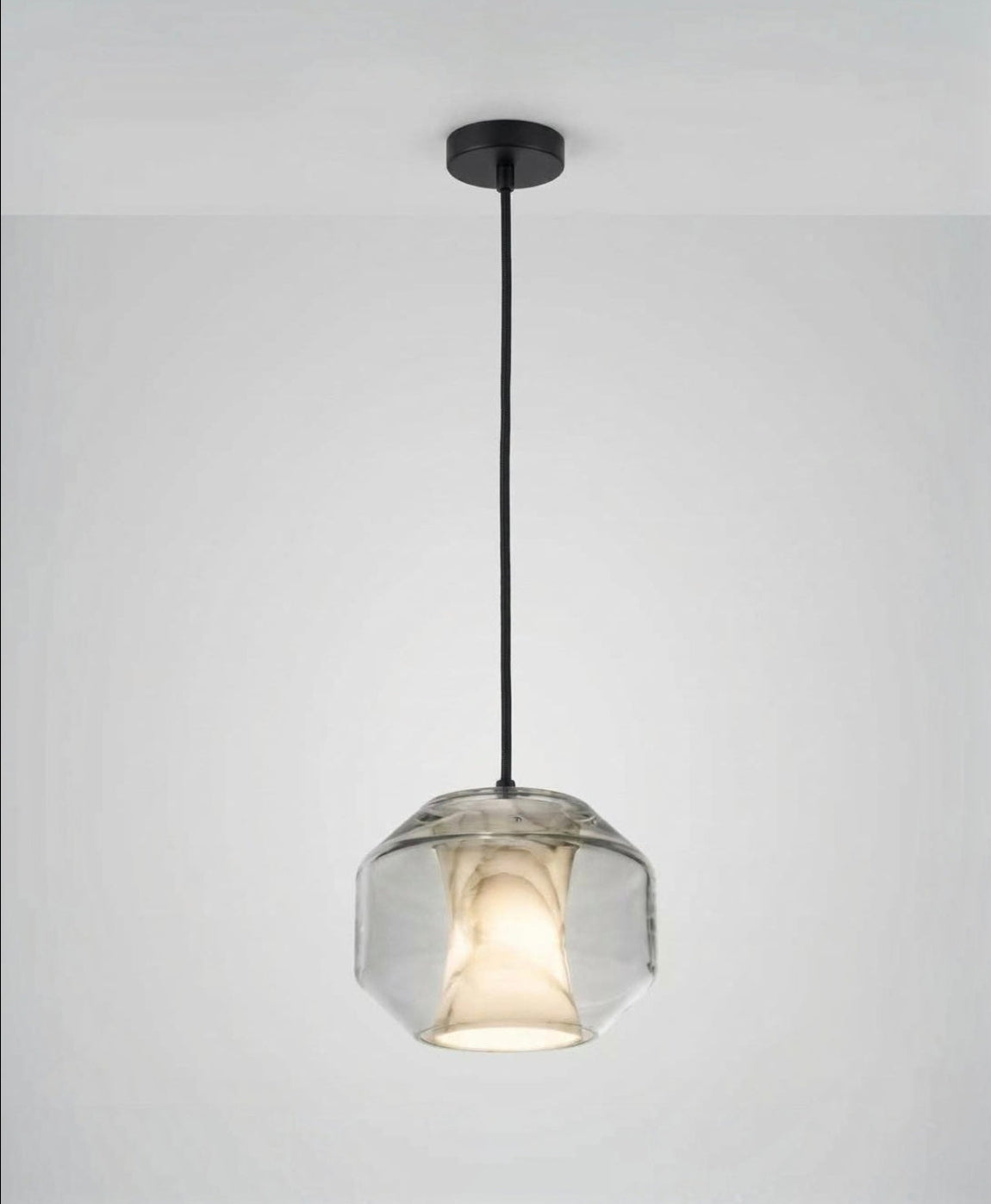 LUNA GLASS PENDANT LIGHT