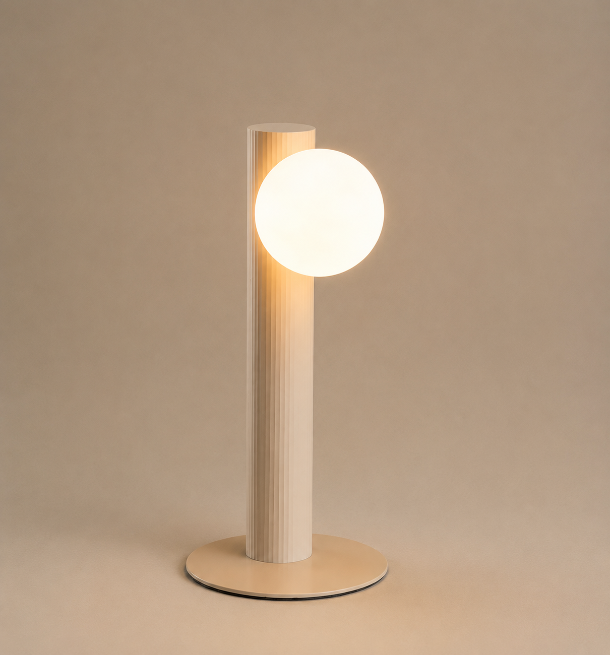 NIVO TABLE LAMP